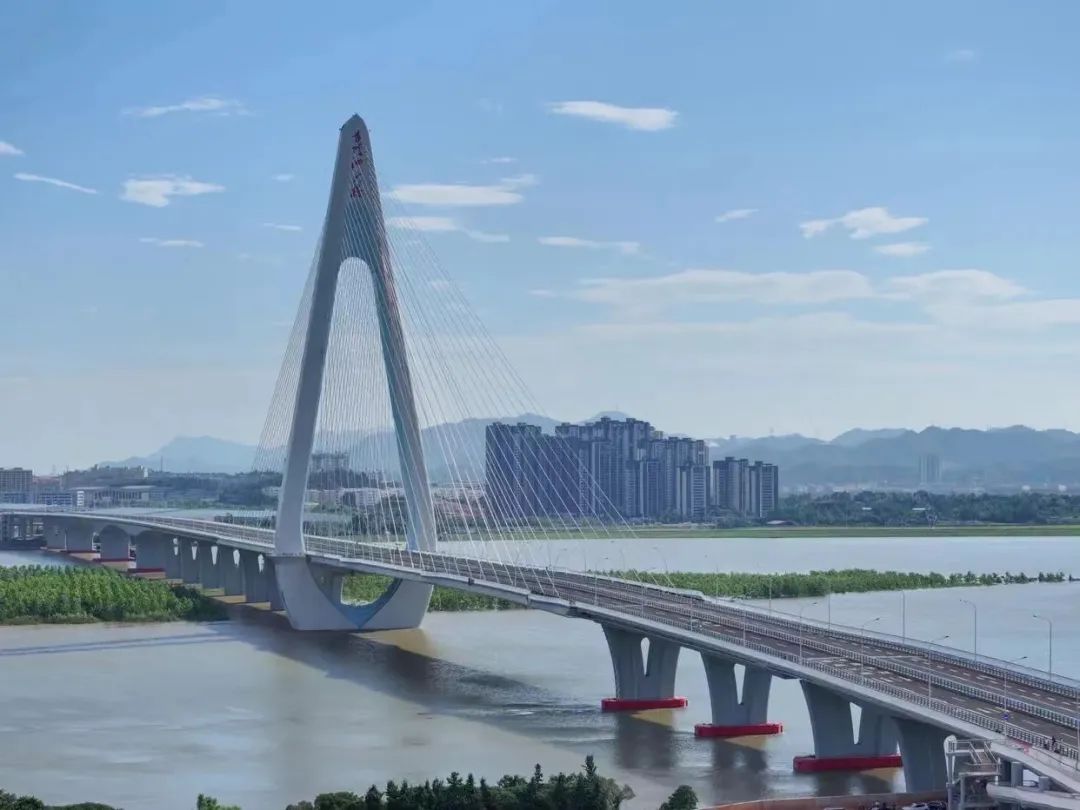 熱烈祝賀我司參建的長(zhǎng)沙香爐洲大橋順利通車！